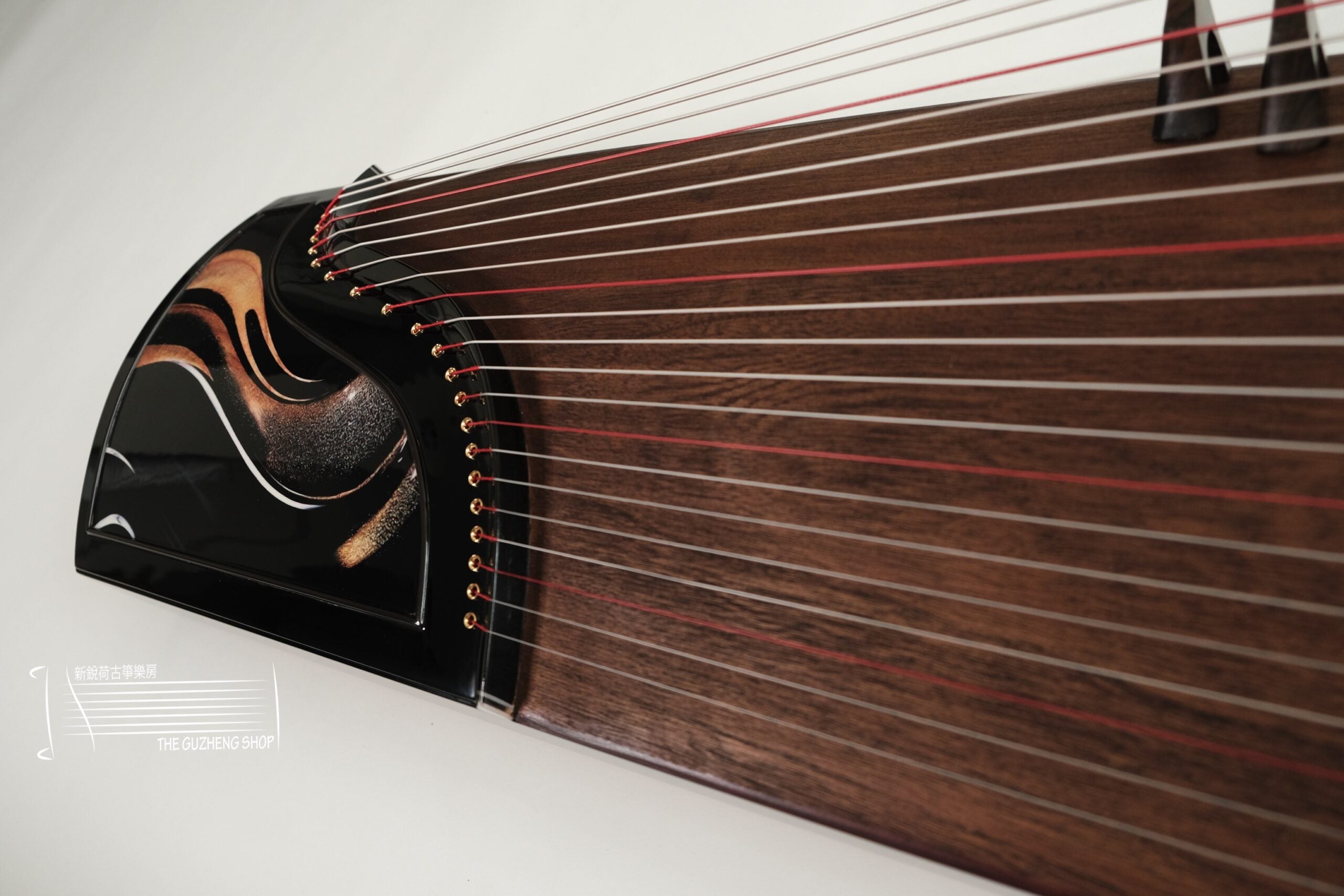 Zhuque (Scarlet Bird)  Guzheng "Colorful Wind" 朱雀牌古筝 "流风"