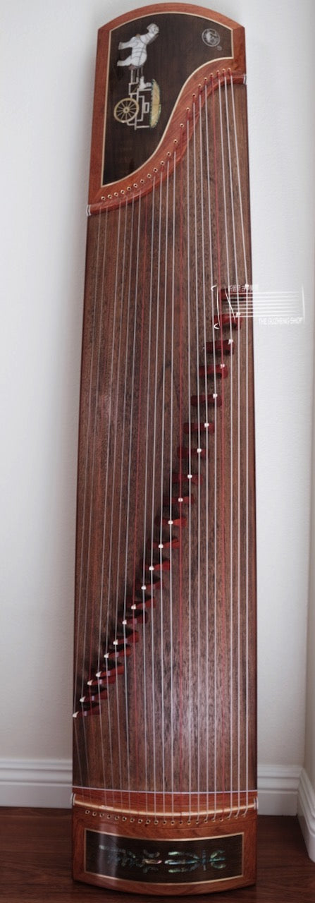 Ultra Luxury Guzheng - Zhuque Model 011A Collection Grade 朱雀牌011A型臻品收藏级古筝