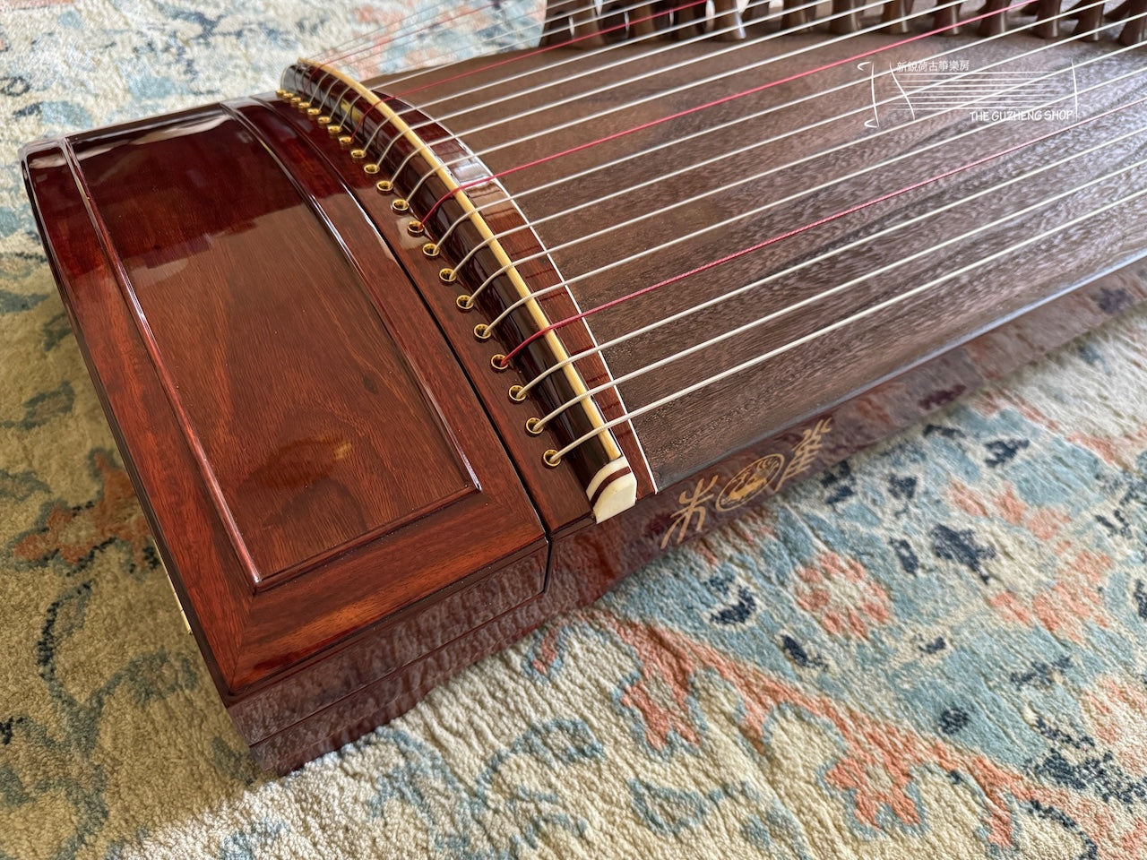 Ultra Luxury Guzheng - Zhuque Model 012 Collection Grade 朱雀牌012型臻品收藏级古筝