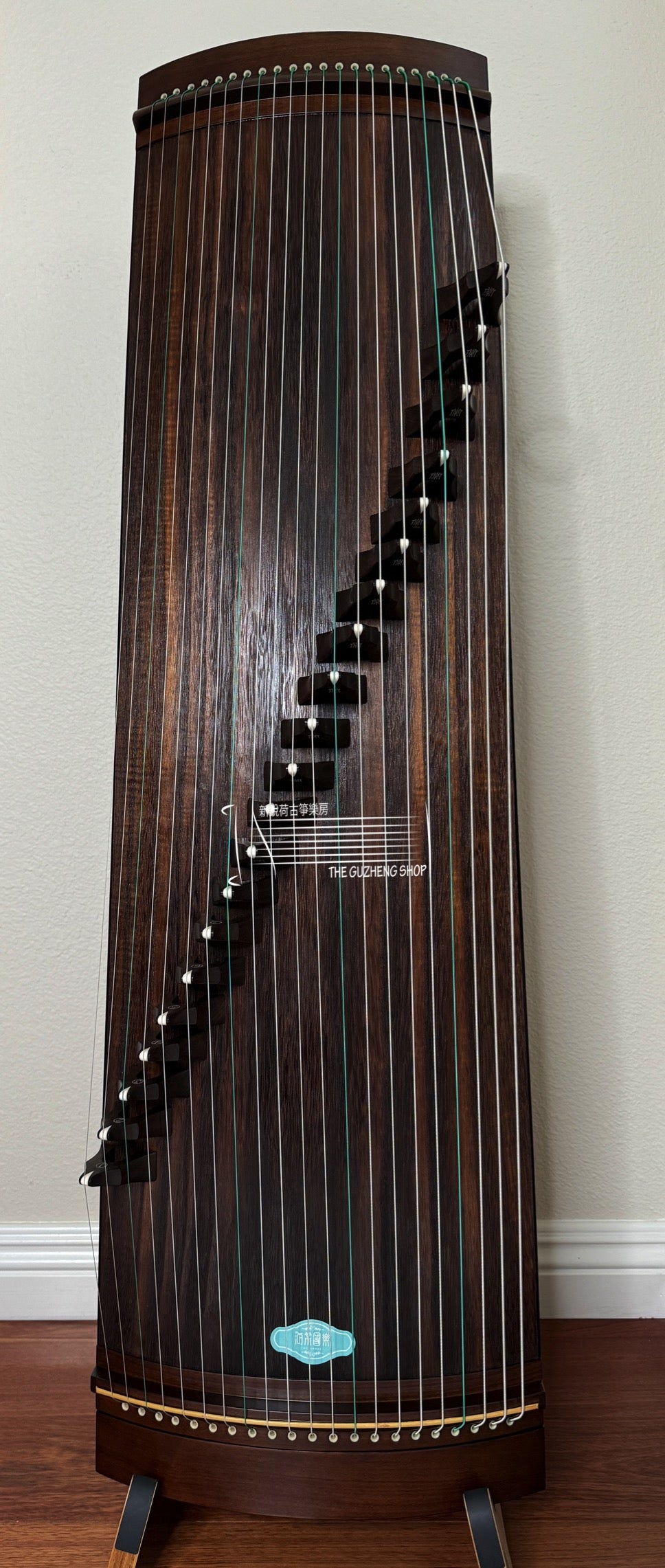 Hai Tang Guo Yue “Petite Tang" 43" Travel-Size Guzheng  海棠國樂110cm旅行小古箏 ”小棠“