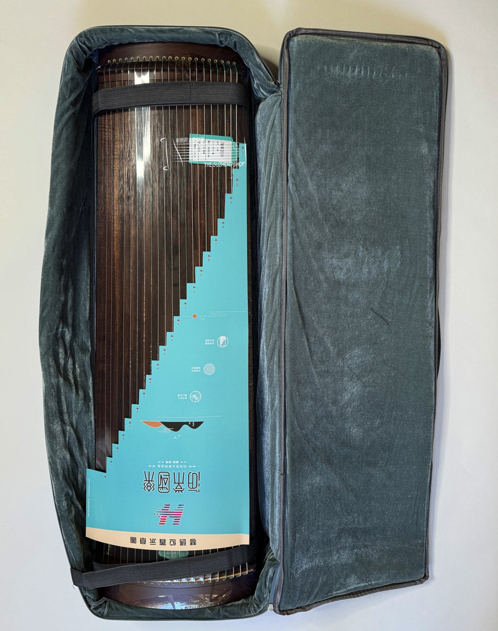 Hai Tang Guo Yue “Petite Tang" 43" Travel-Size Guzheng  海棠國樂110cm旅行小古箏 ”小棠“