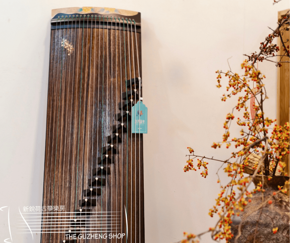 Hai Tang Guzheng Hand Painted with Gold Foil 43 inches Travel-Size “Jinli" 海棠古箏110cm純手繪小旅行箏“錦鯉”