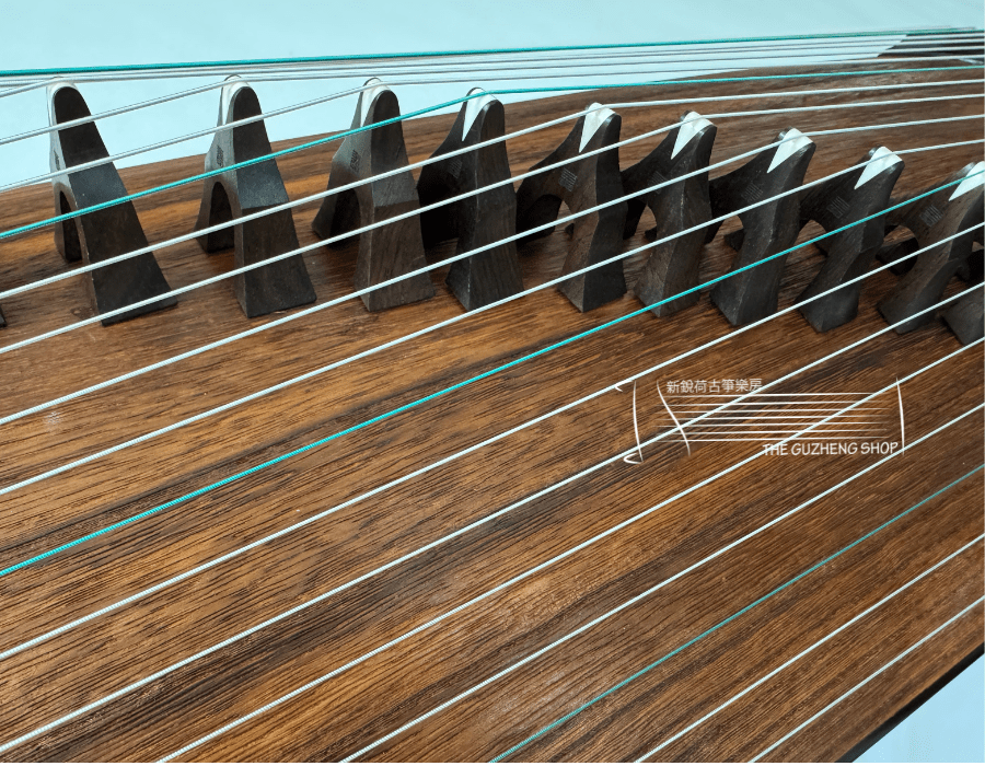 Black Sandalwood Guzheng Jin Yun Brand Model "Blue Sea and Blue Sky" 黑檀金韵古筝“碧海蓝天”