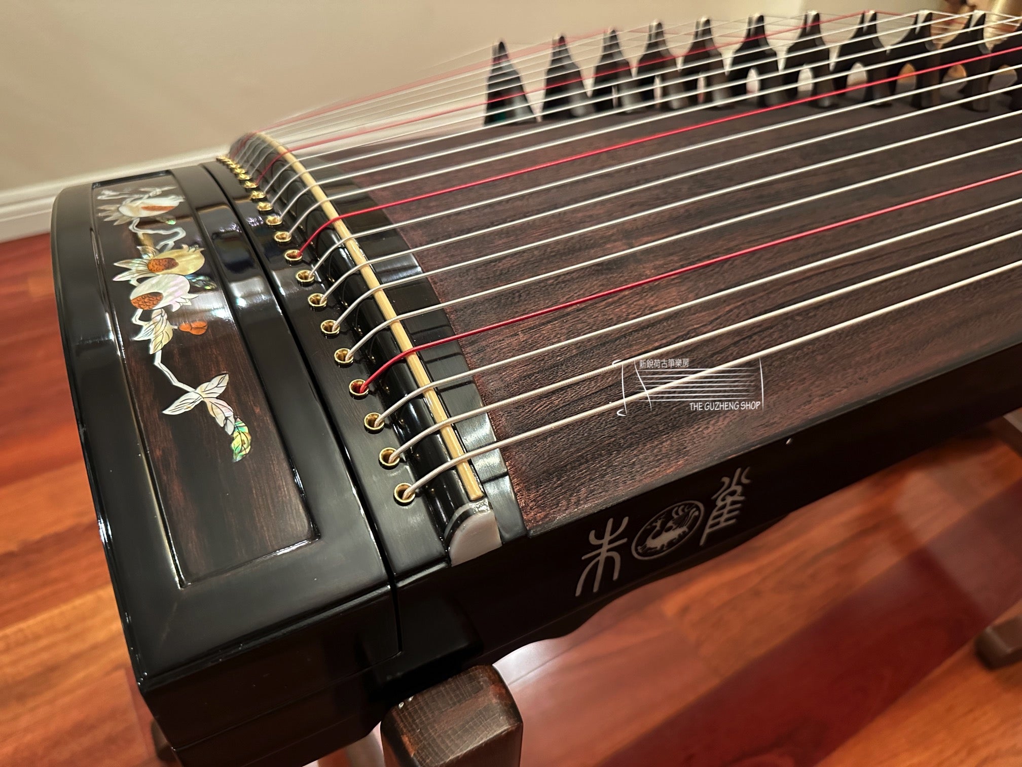 Zhuque 53 inch travel size guzheng 朱雀135cm小古箏“榴丹如花– The