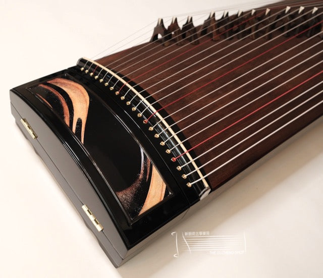 Zhuque (Scarlet Bird)  Guzheng "Colorful Wind" 朱雀牌古筝 "流风"