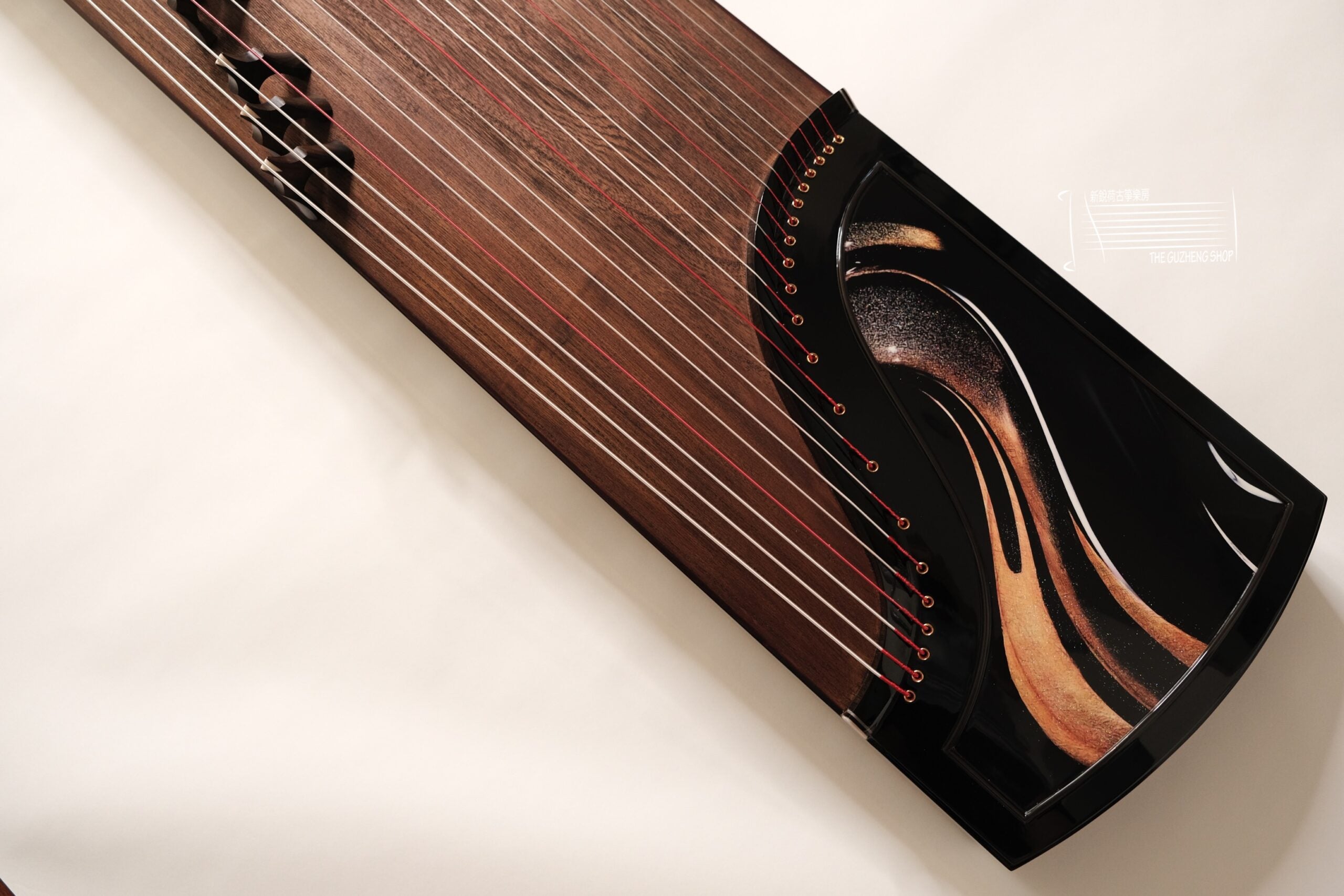 Zhuque (Scarlet Bird)  Guzheng "Colorful Wind" 朱雀牌古筝 "流风"