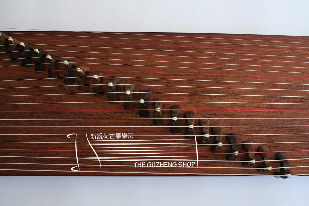 Zhuque (Scarlet Bird) "Mountain" Guzheng 朱雀牌古筝 "清風雅月"