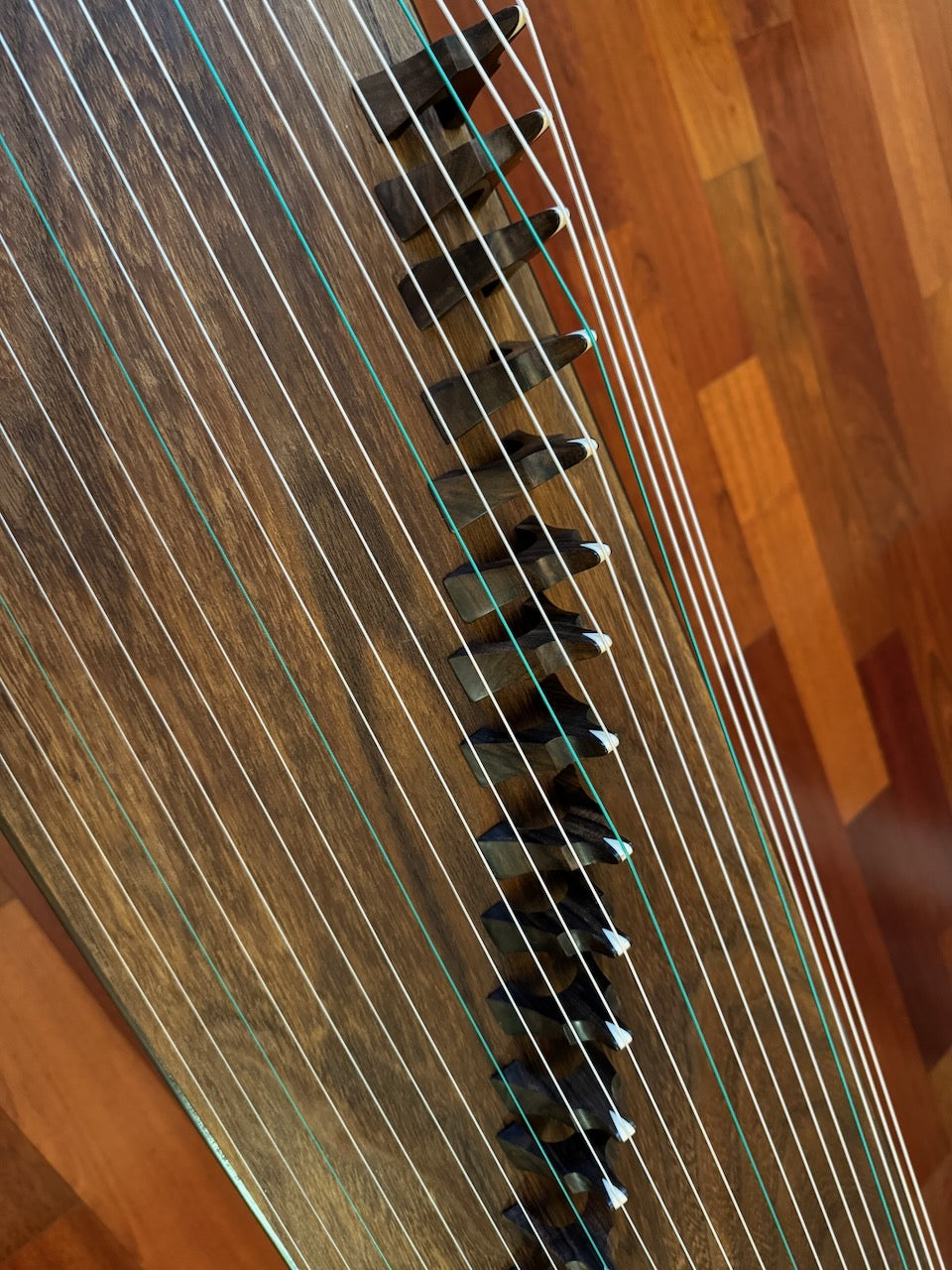 Langyun 51 Inch Guzheng "Phoenix"  郎韻 挖箏級小古箏 "凤栖梧桐“