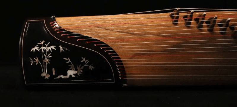 Zhuque Model 790 "The Four Noble Ones" Guzheng 朱雀古筝790贝雕"四君子图“