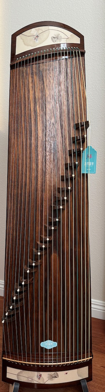 Hai Tang Guo Yue “Autumn Mood" 53" Guzheng 海棠國樂135cm旅行小古箏 ”小秋意浓“