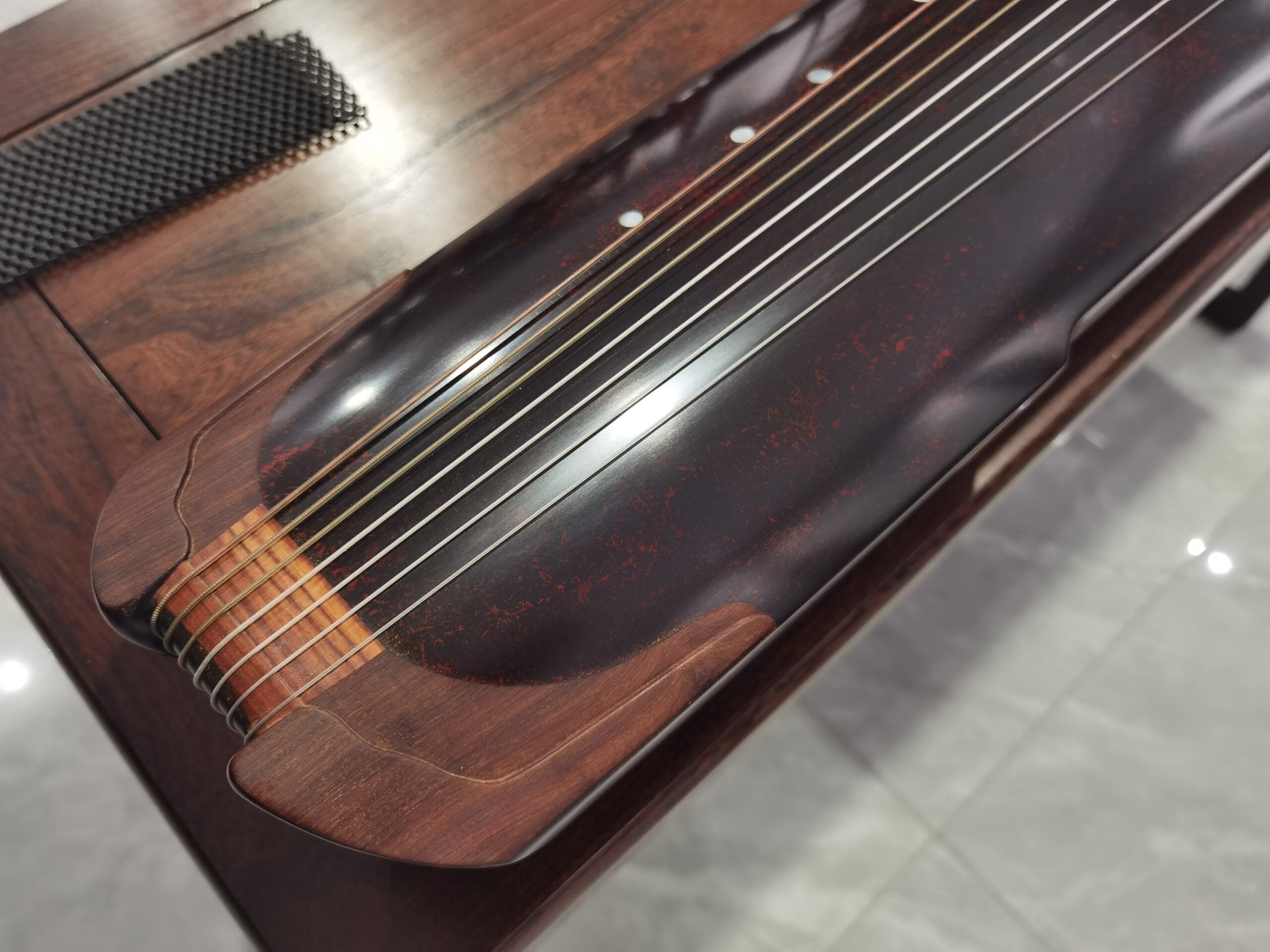 Guqin 7-Stringed Chinese Zither ZhongNi Style Pure Organic Paint  古琴仲尼式老杉木纯生漆鹿角霜
